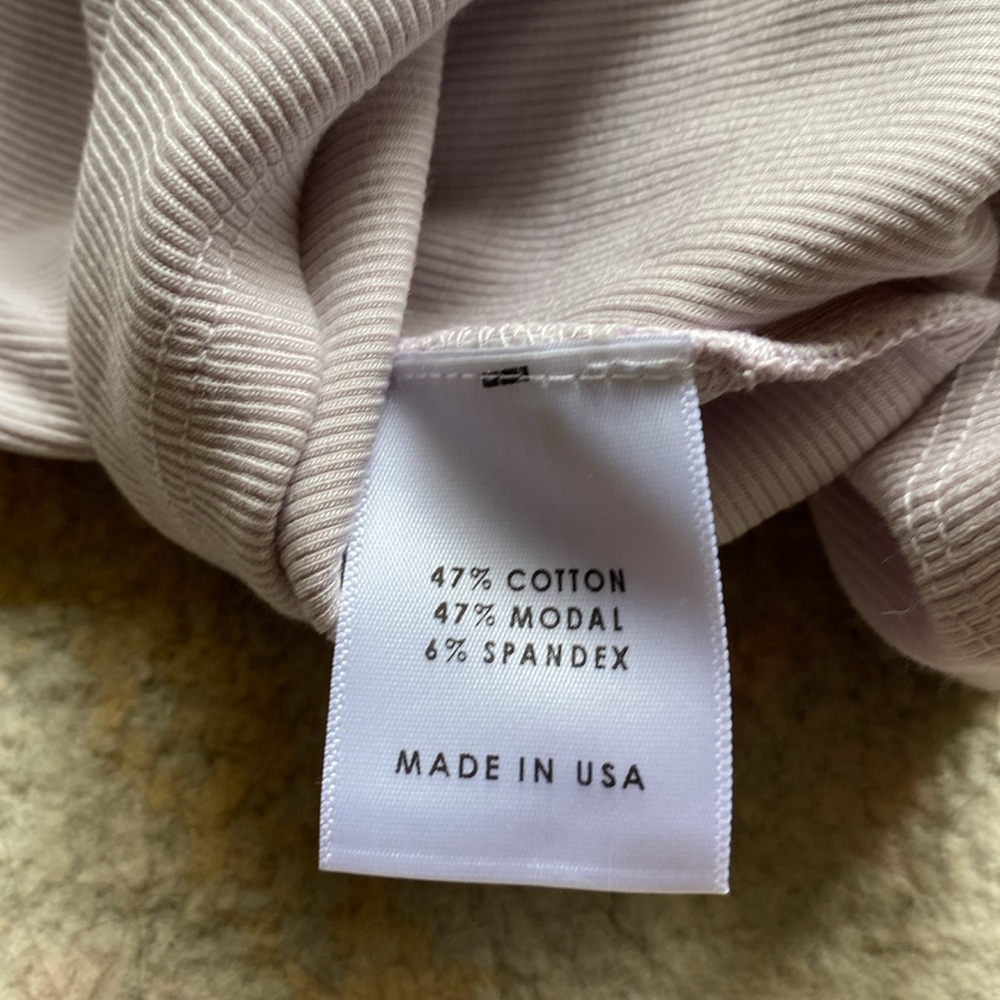 Lover and Friends CIENE TOP Ribbed Lilac Grey XS One Shoulder Statement Sleeve - Picture 9 of 10